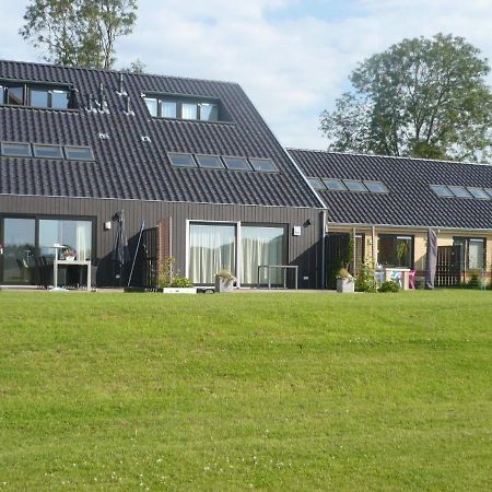 Luxury Holiday Home With Private Terrace Langweer Екстериор снимка
